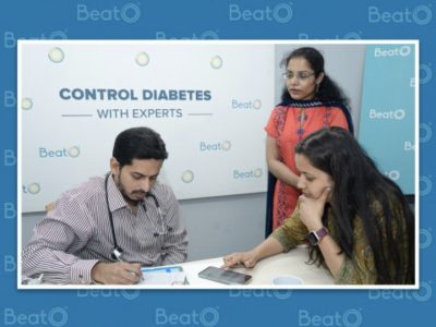 doctor consulting patients